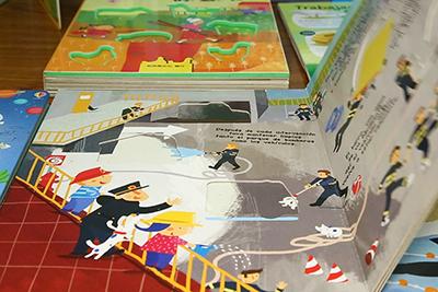 Libros de cartón tipo rompecabezas