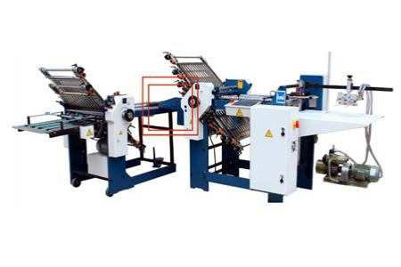 Máquina plegadora de papel de 520T